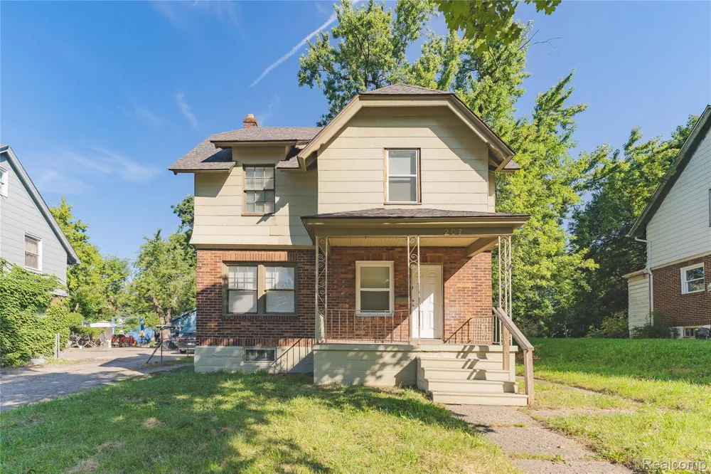 207 Oliver Street Pontiac City, MI 48342