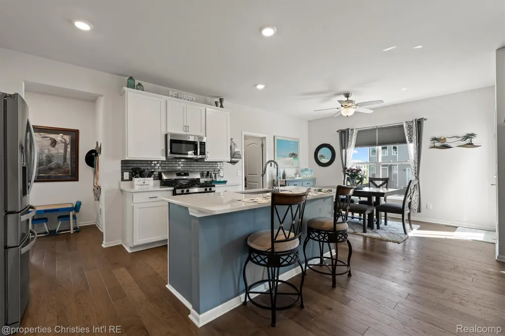 2721 Maize Loop Saline Township, MI 48176