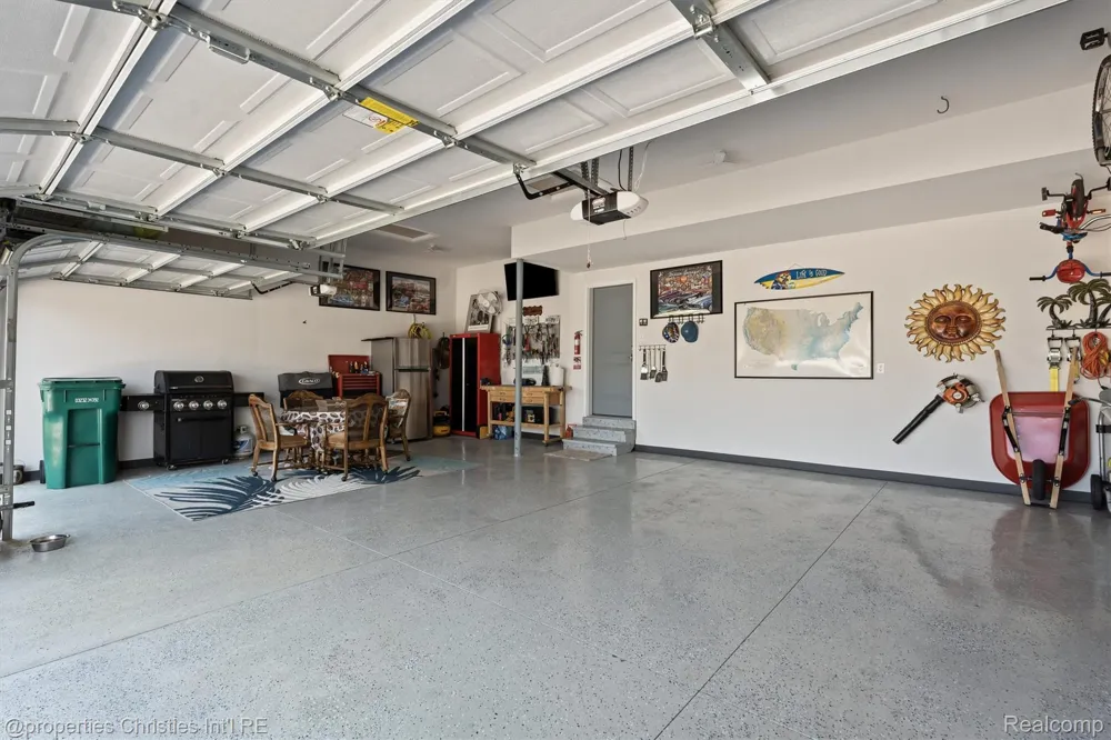 2721 Maize Loop Saline Township, MI 48176