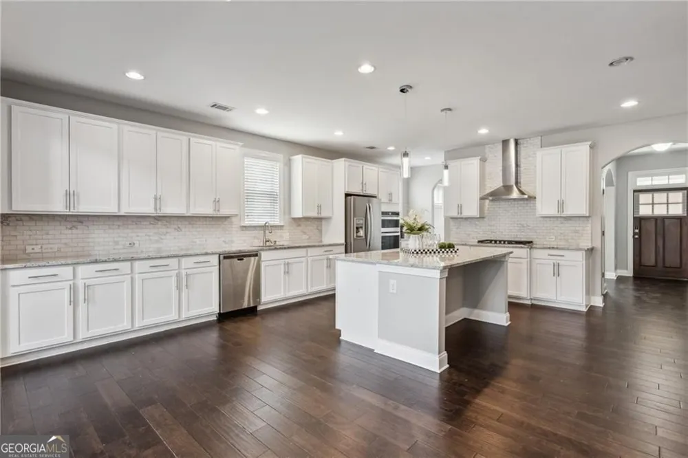 2040 Secretariat Gait WAY Suwanee, GA 30024