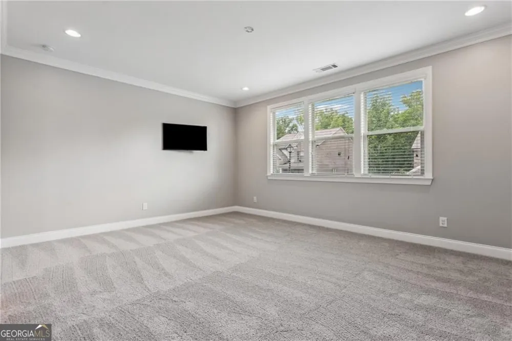 2040 Secretariat Gait WAY Suwanee, GA 30024