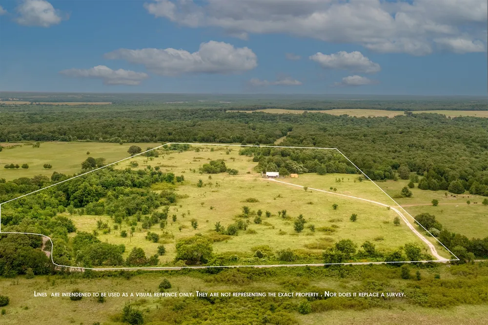 2813 County Road 104 Whitesboro, TX 76273