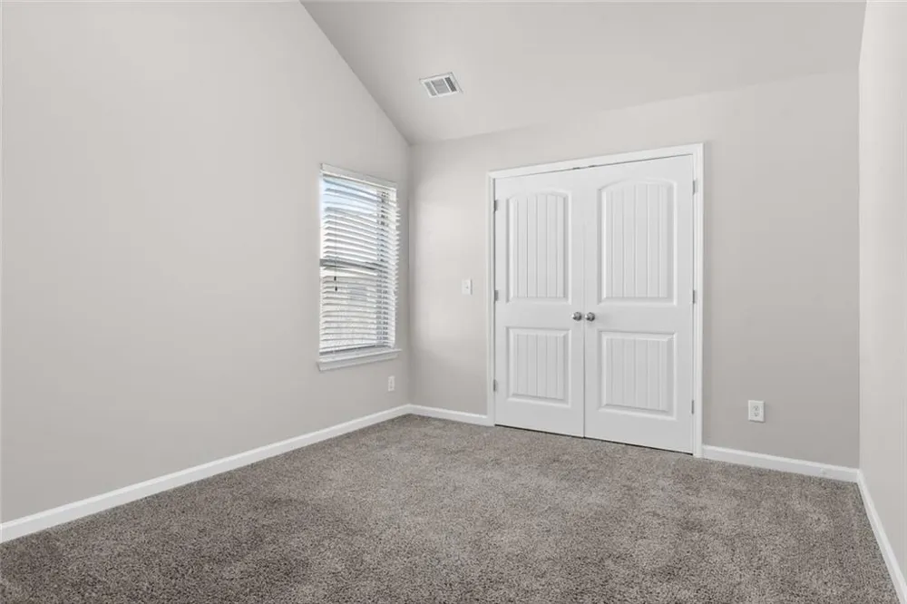 419 Live Oak Pass Loganville, GA 30052