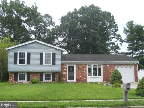 6 HERCULES COURT