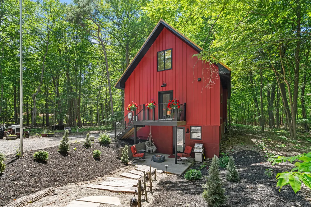 6907 126th Avenue Fennville, MI 49408