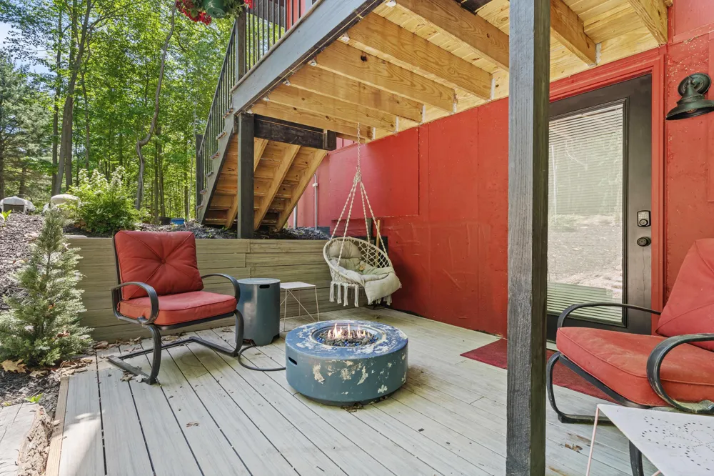 6907 126th Avenue Fennville, MI 49408