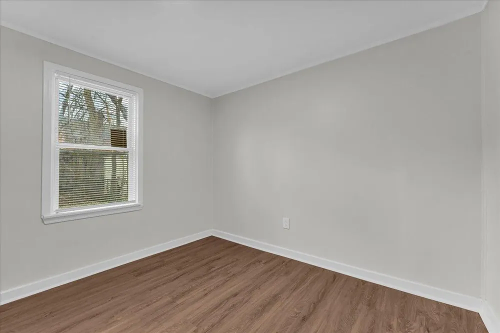 17217 Plainview Avenue Detroit, MI 48219