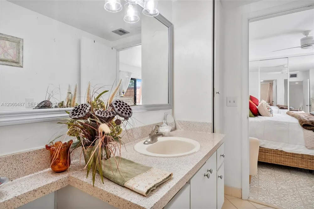 839 Blue Ridge Cir #839 West Palm Beach, FL 33409
