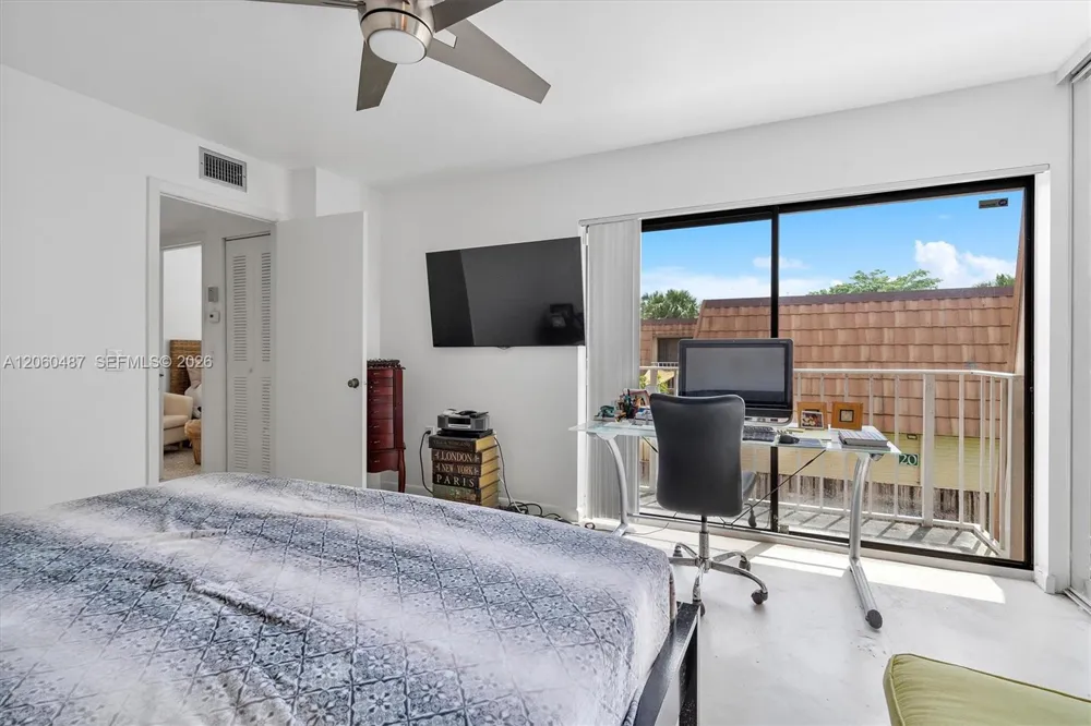 839 Blue Ridge Cir #839 West Palm Beach, FL 33409