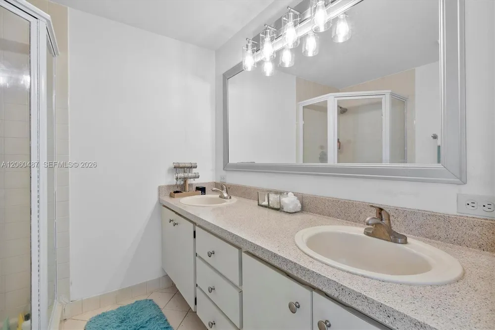 839 Blue Ridge Cir #839 West Palm Beach, FL 33409