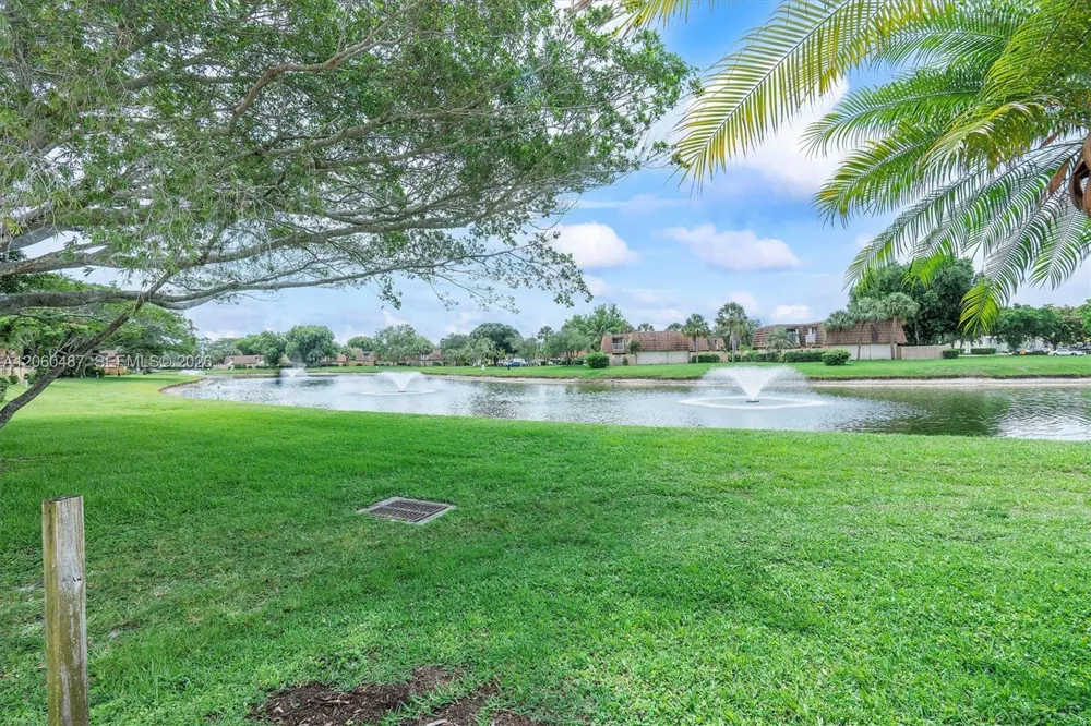 839 Blue Ridge Cir #839 West Palm Beach, FL 33409