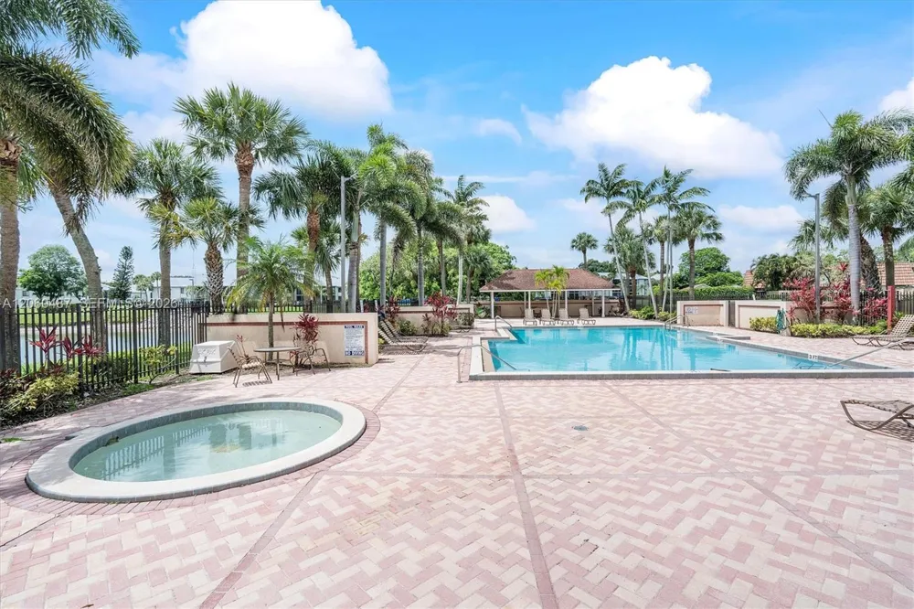 839 Blue Ridge Cir #839 West Palm Beach, FL 33409