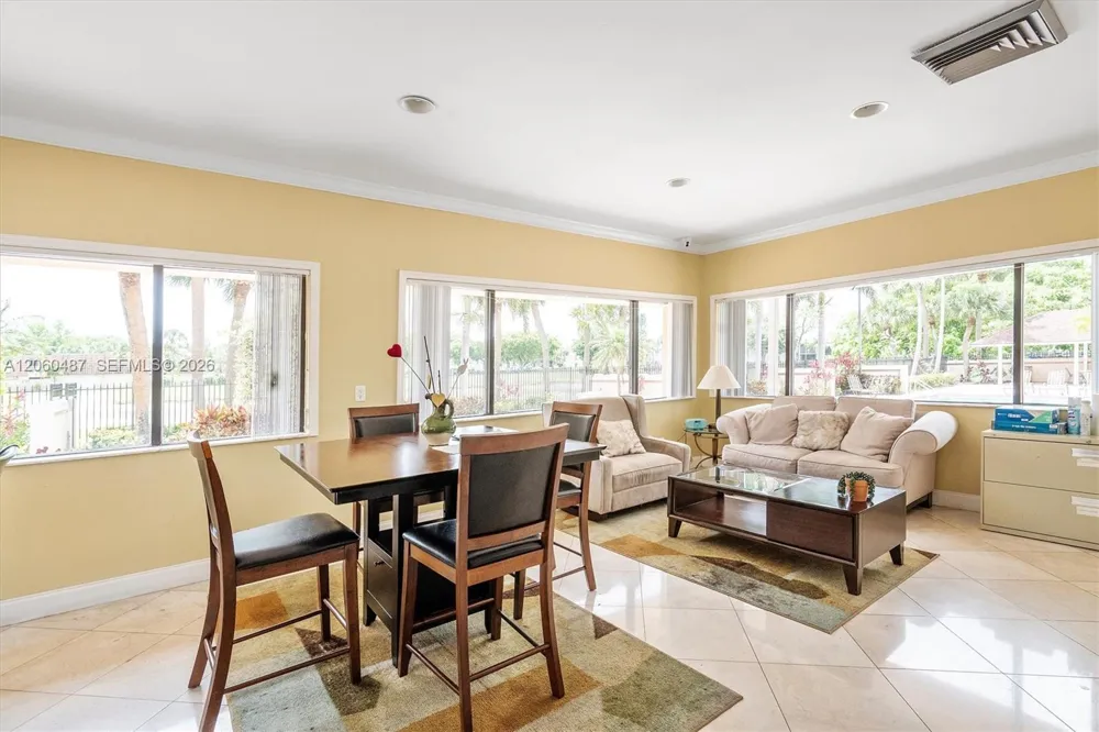 839 Blue Ridge Cir #839 West Palm Beach, FL 33409