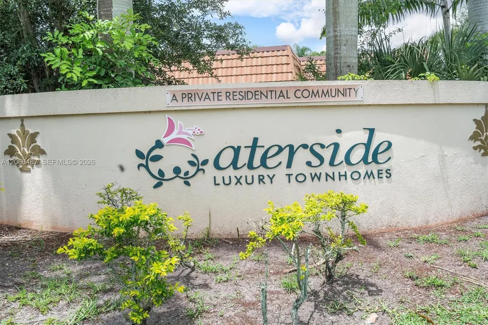 839 Blue Ridge Cir #839 West Palm Beach, FL 33409