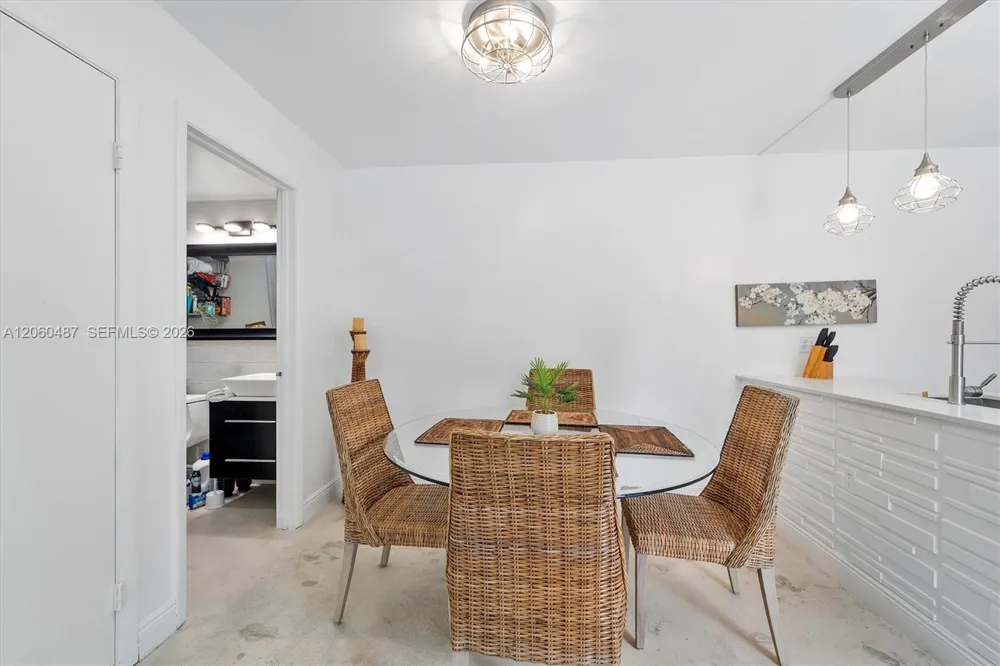 839 Blue Ridge Cir #839 West Palm Beach, FL 33409