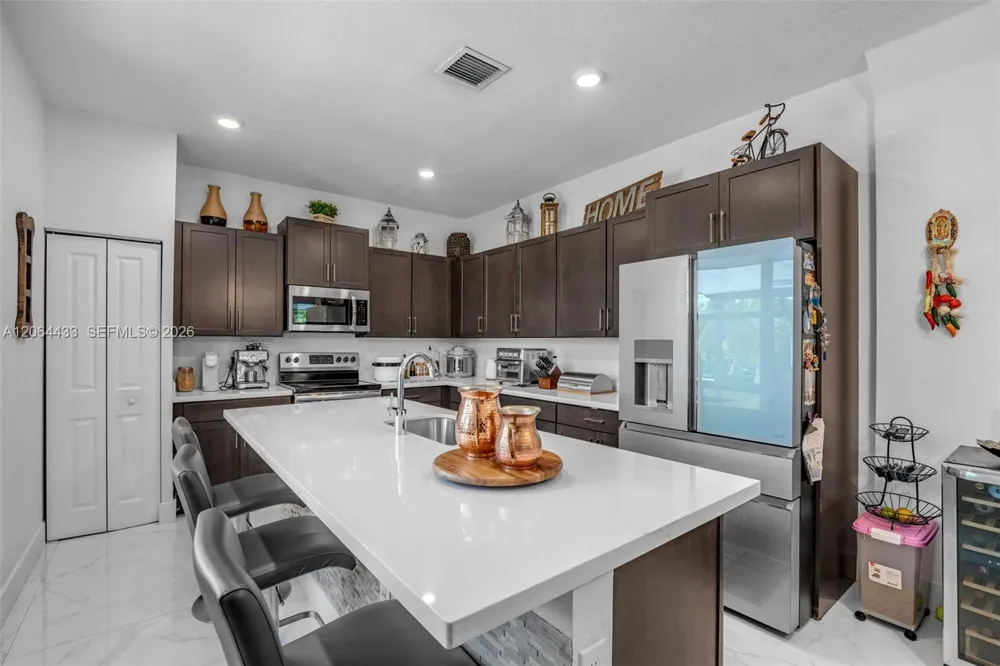 19815 SW 132nd Ct Miami, FL 33177