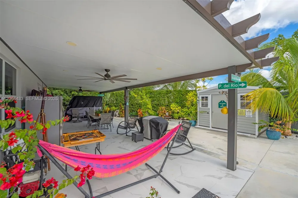 19815 SW 132nd Ct Miami, FL 33177