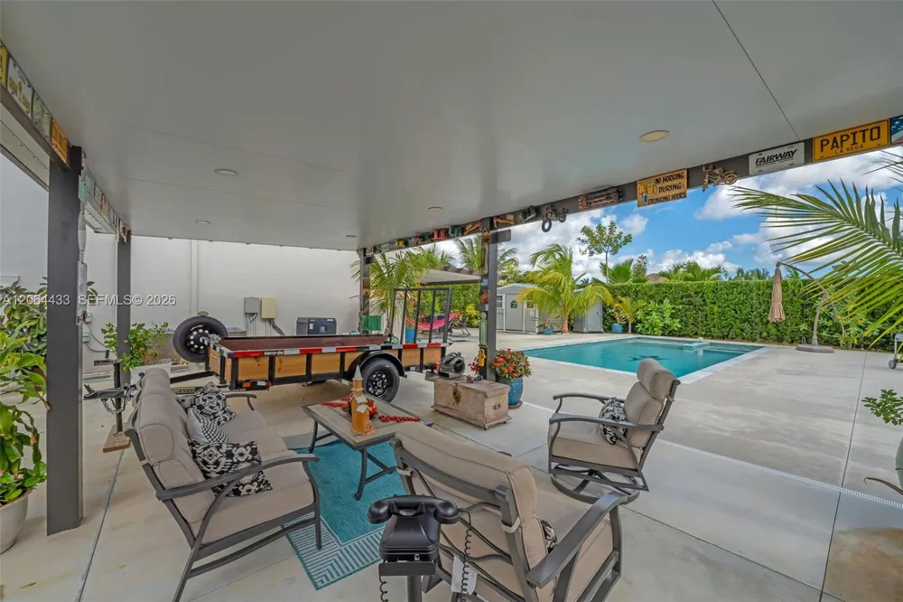 19815 SW 132nd Ct Miami, FL 33177