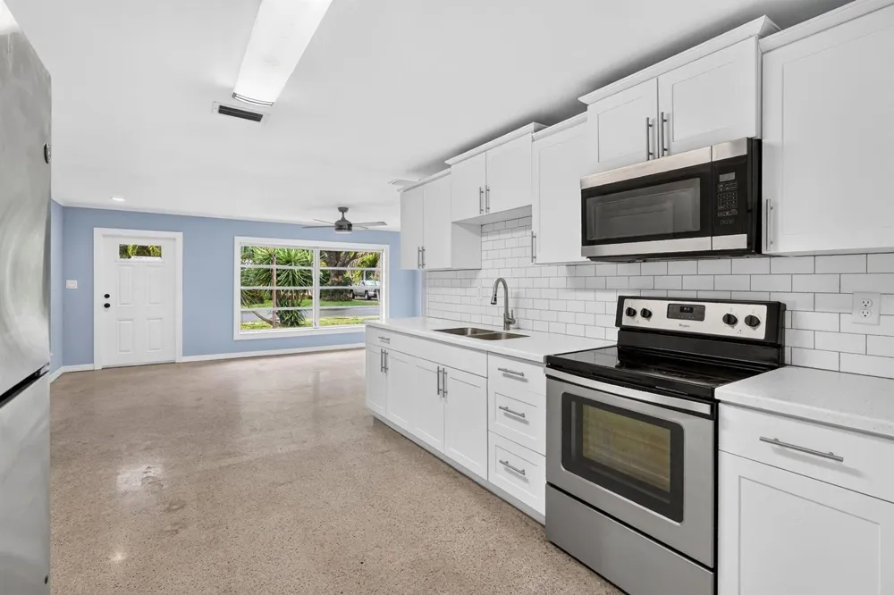 820 SE 13th Street Stuart, FL 34994