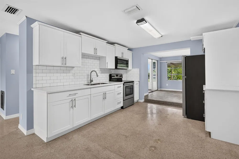 820 SE 13th Street Stuart, FL 34994