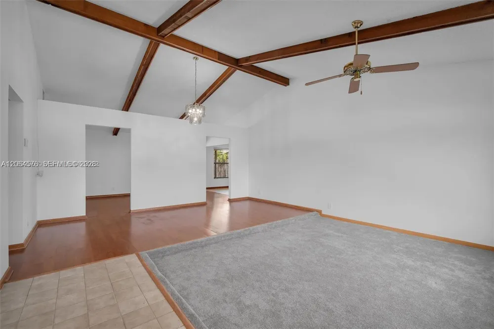 372 NW 35th Pl Boca Raton, FL 33431