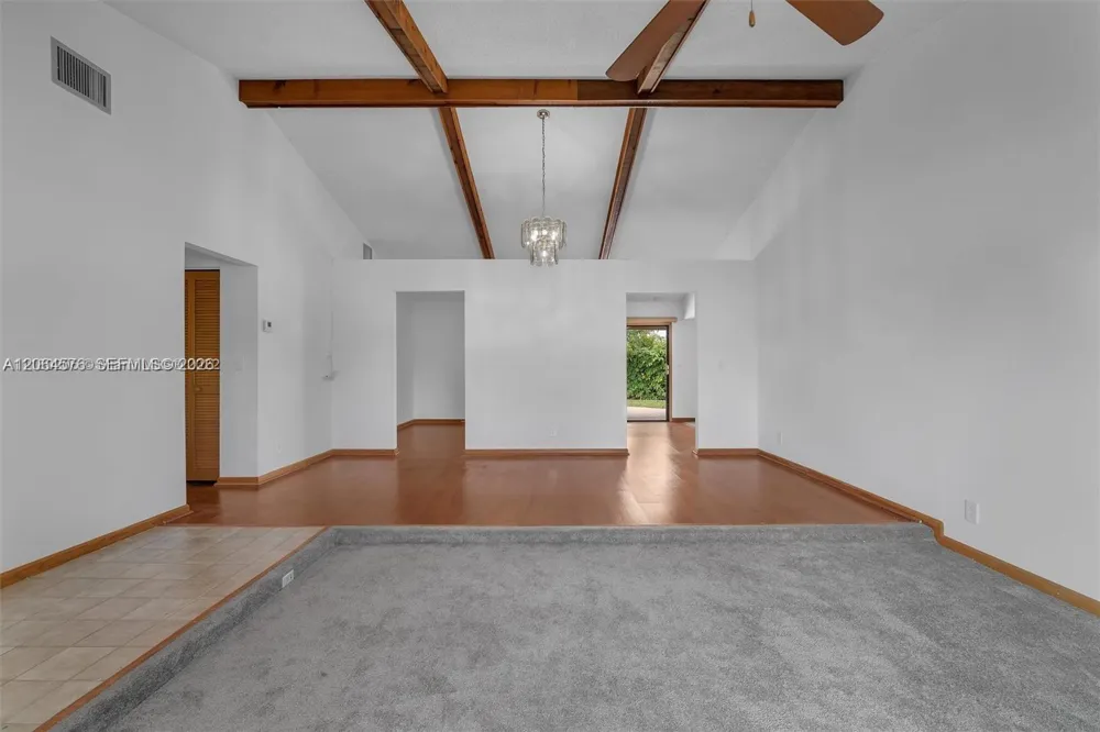 372 NW 35th Pl Boca Raton, FL 33431