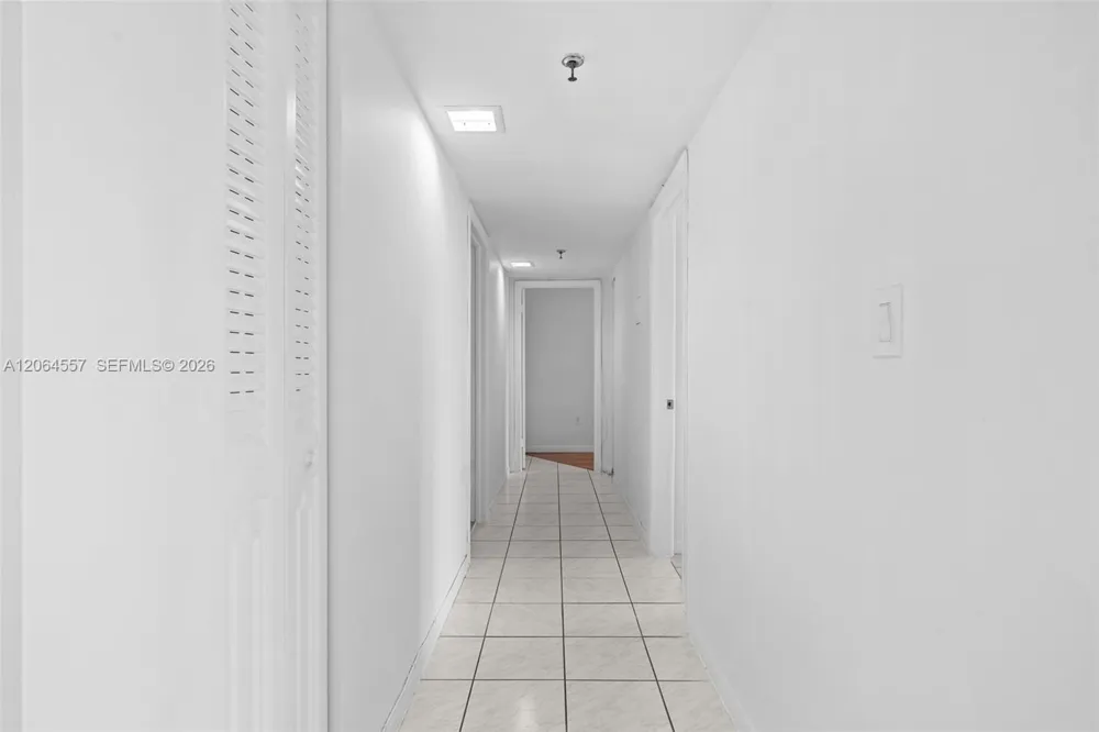 17500 Bay Rd #S508 Sunny Isles Beach, FL 33160