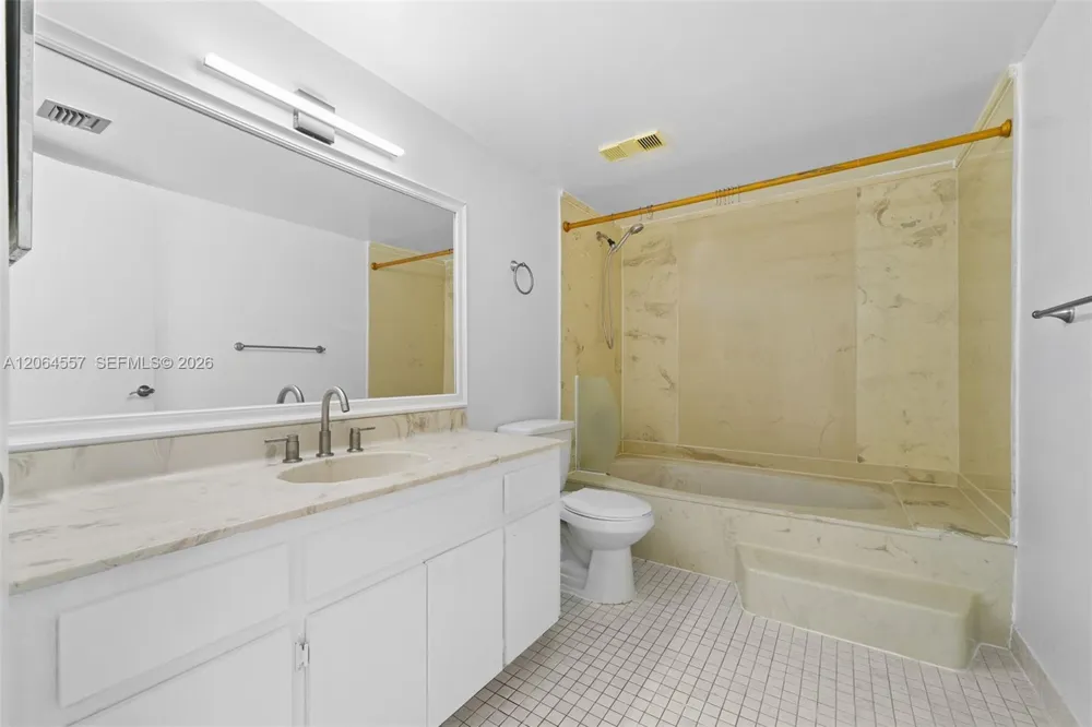 17500 Bay Rd #S508 Sunny Isles Beach, FL 33160