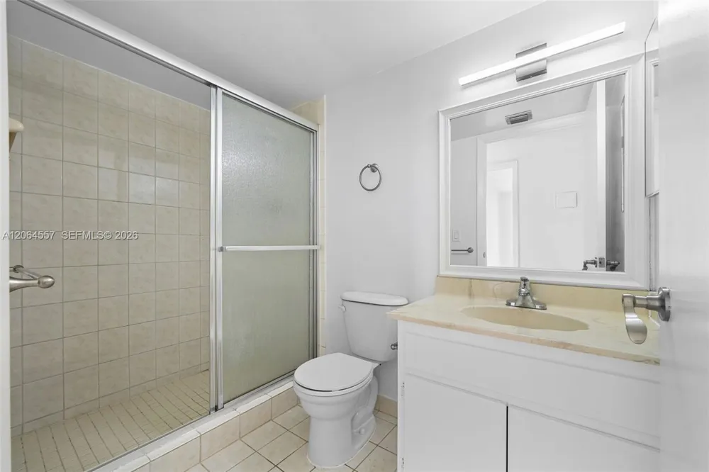 17500 Bay Rd #S508 Sunny Isles Beach, FL 33160