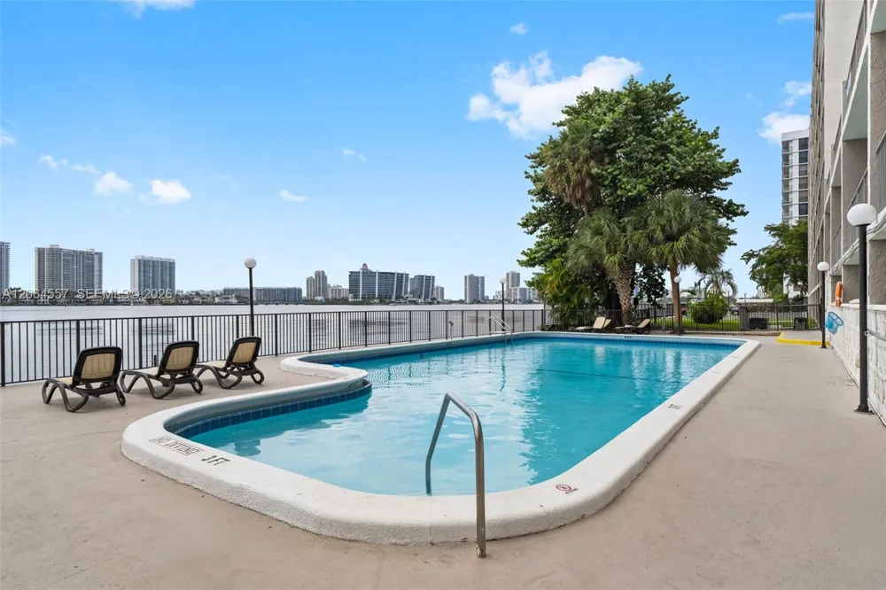 17500 Bay Rd #S508 Sunny Isles Beach, FL 33160
