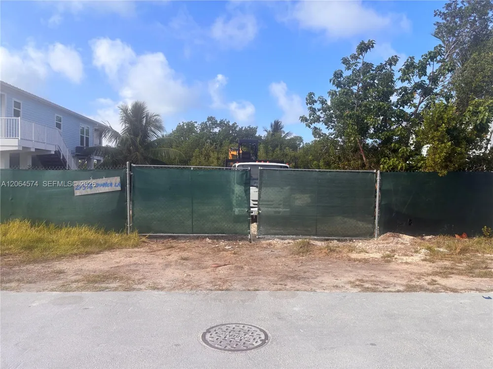 27378 Jamaica Ln Lower Keys, FL 33042
