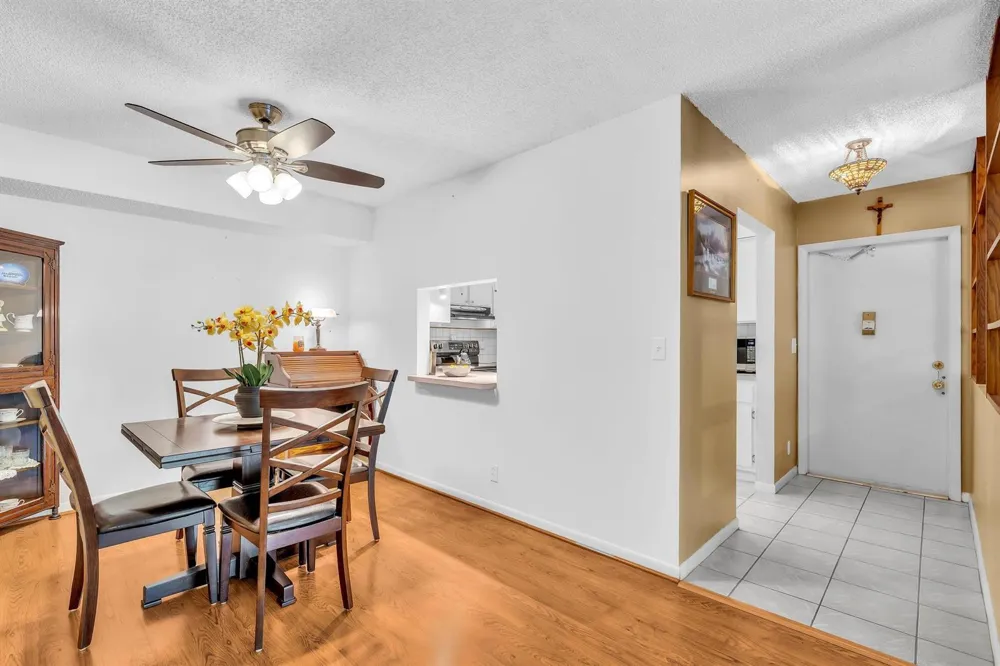 405 Laurel Drive #206 Margate, FL 33063