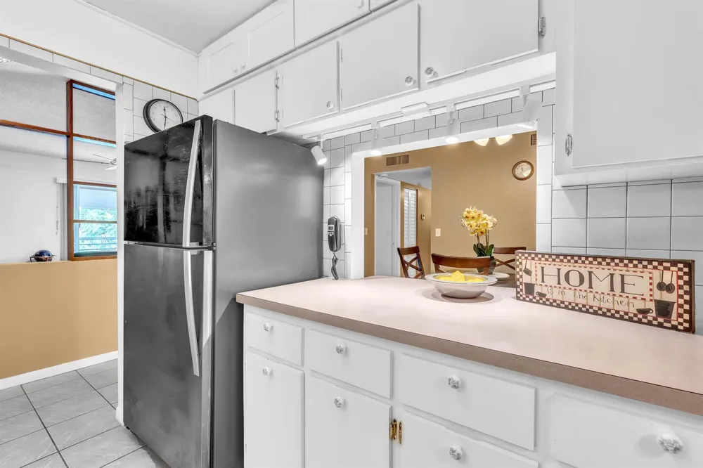 405 Laurel Drive #206 Margate, FL 33063
