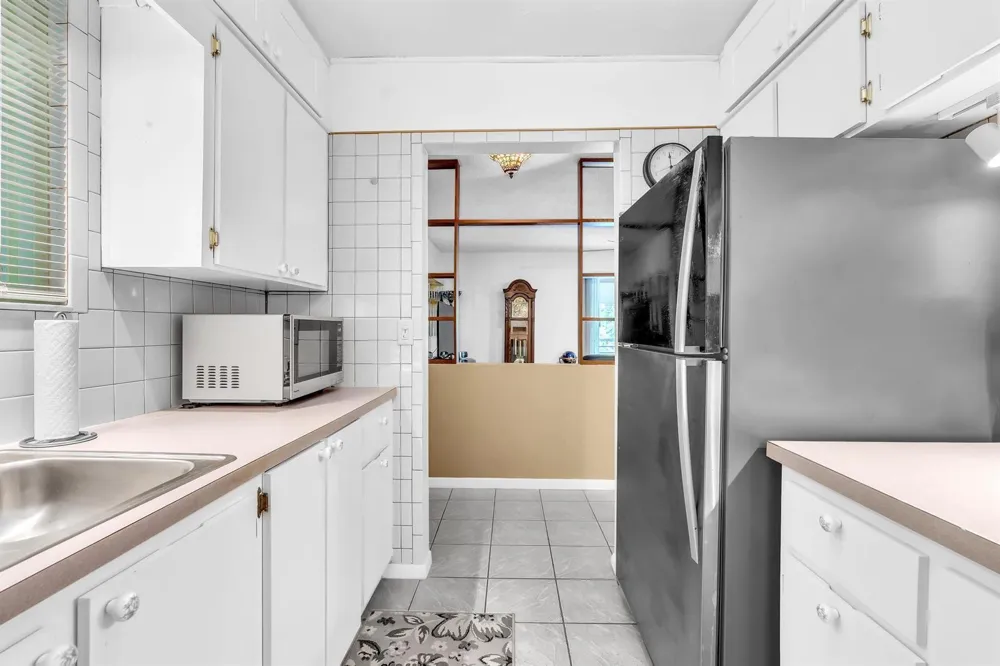 405 Laurel Drive #206 Margate, FL 33063