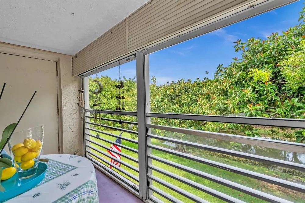 405 Laurel Drive #206 Margate, FL 33063
