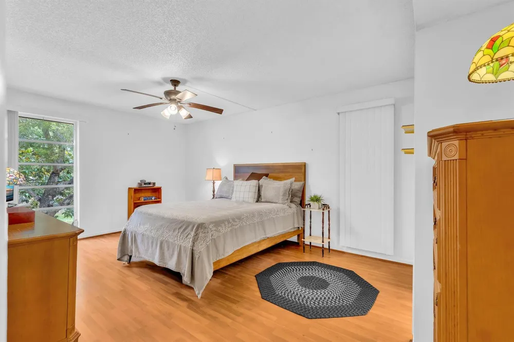 405 Laurel Drive #206 Margate, FL 33063
