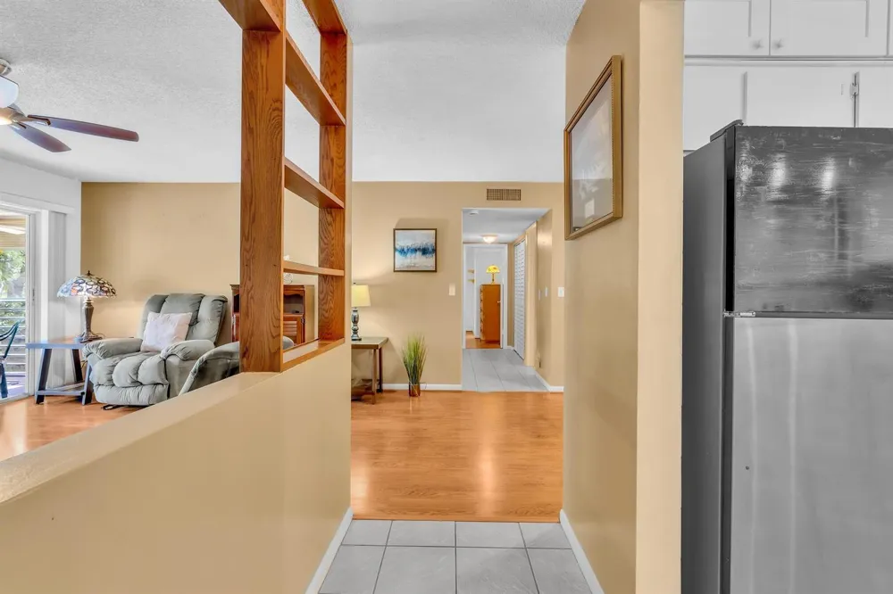 405 Laurel Drive #206 Margate, FL 33063