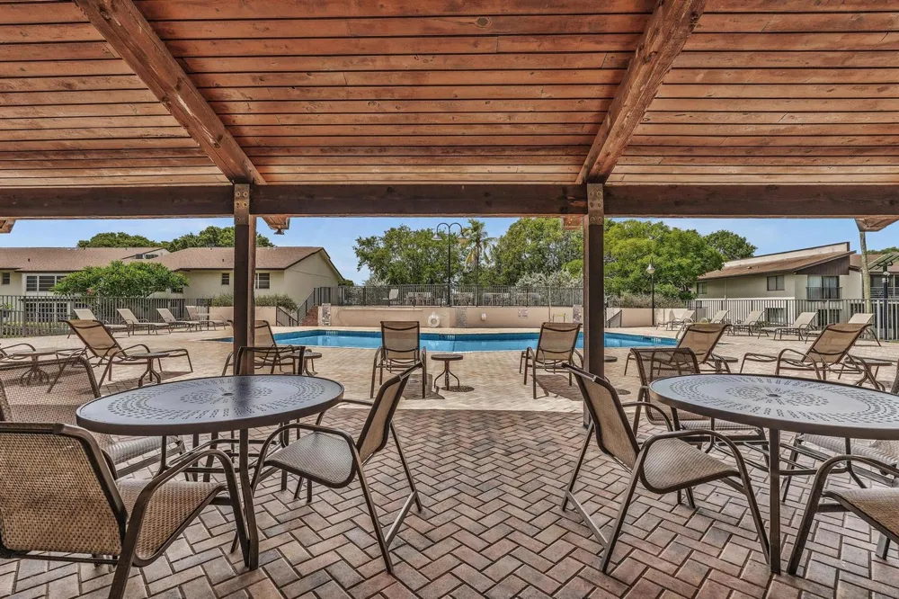 405 Laurel Drive #206 Margate, FL 33063