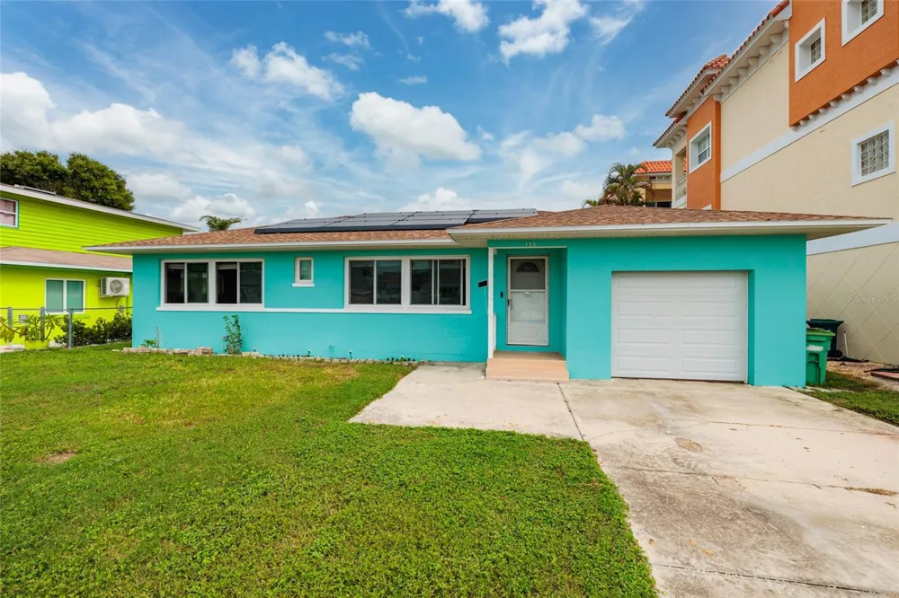 136 175TH TERRACE DRIVE E Redington Shores, FL 33708