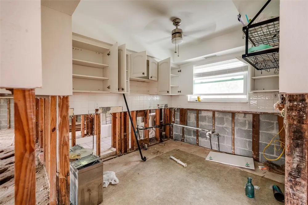 136 175TH TERRACE DRIVE E Redington Shores, FL 33708