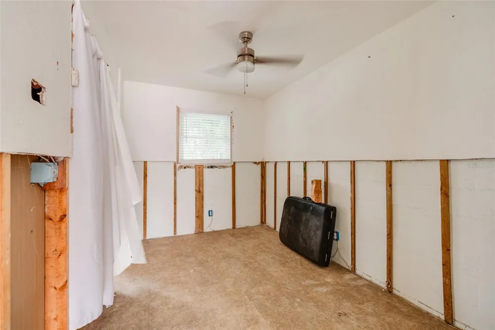 136 175TH TERRACE DRIVE E Redington Shores, FL 33708