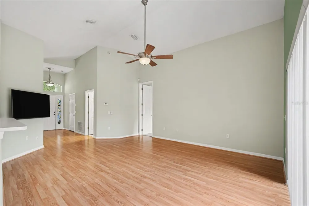 9407 CYPRESS HARBOR DRIVE Gibsonton, FL 33534