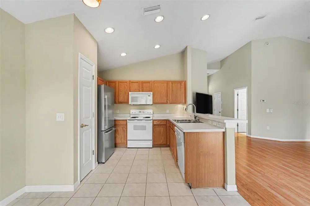 9407 CYPRESS HARBOR DRIVE Gibsonton, FL 33534