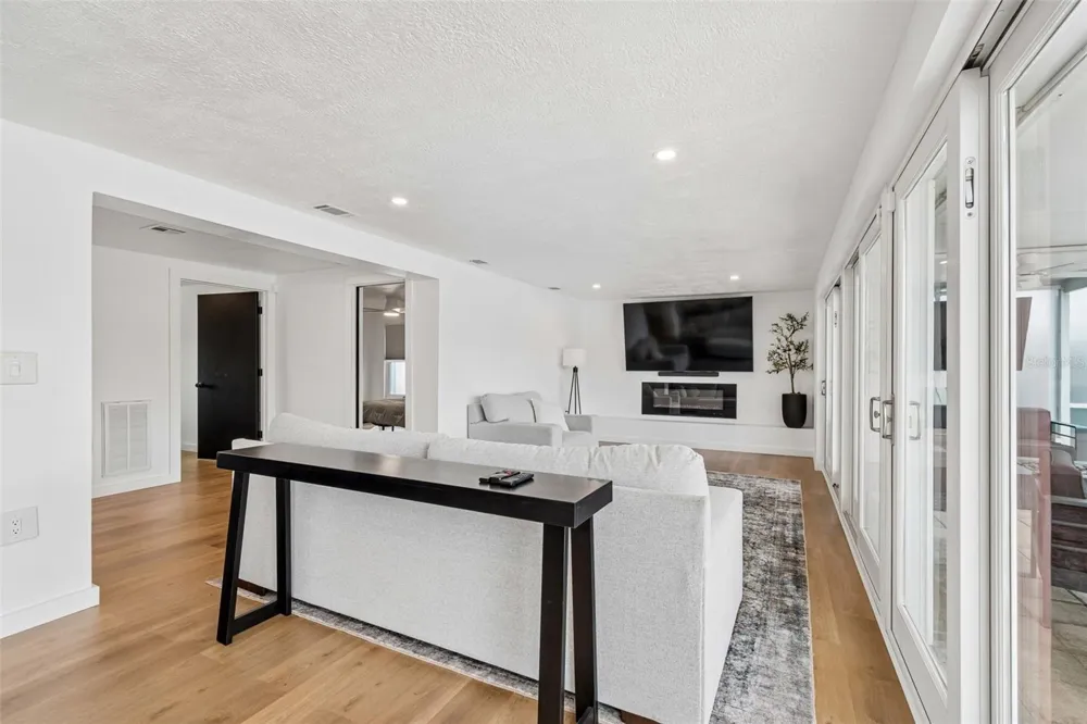 1166 CHANCELLOR DRIVE Holiday, FL 34690