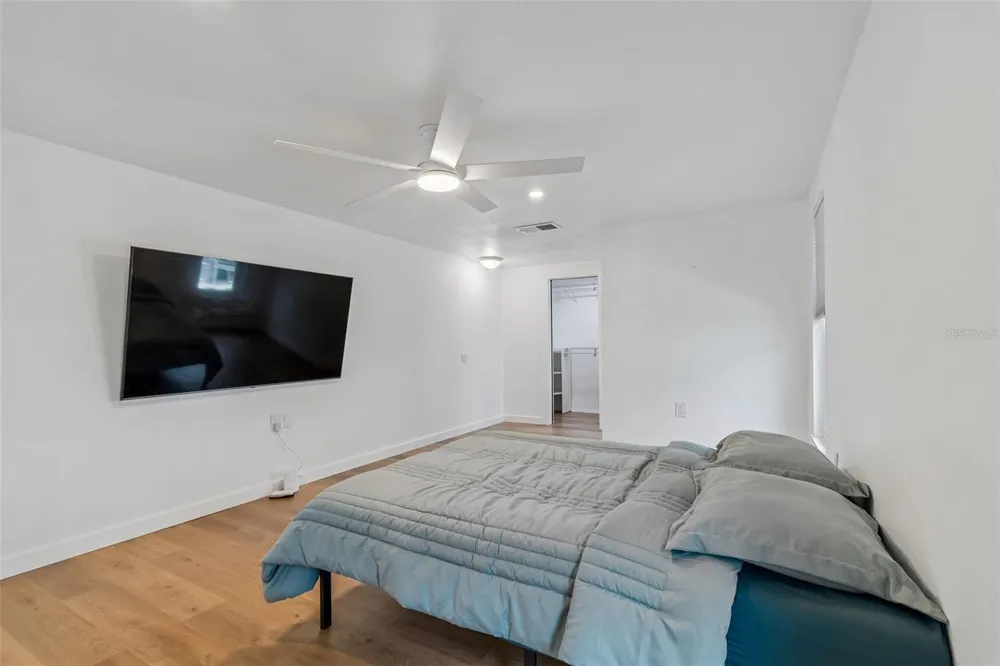 1166 CHANCELLOR DRIVE Holiday, FL 34690