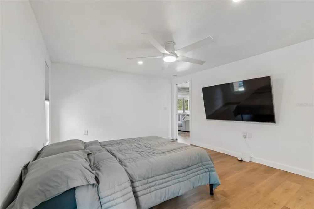 1166 CHANCELLOR DRIVE Holiday, FL 34690