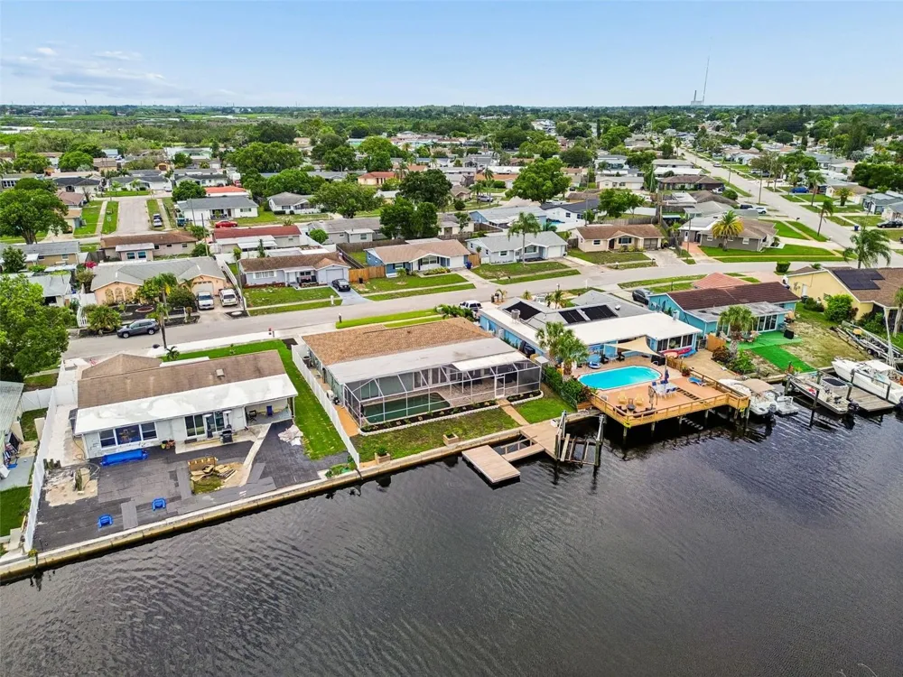 1166 CHANCELLOR DRIVE Holiday, FL 34690