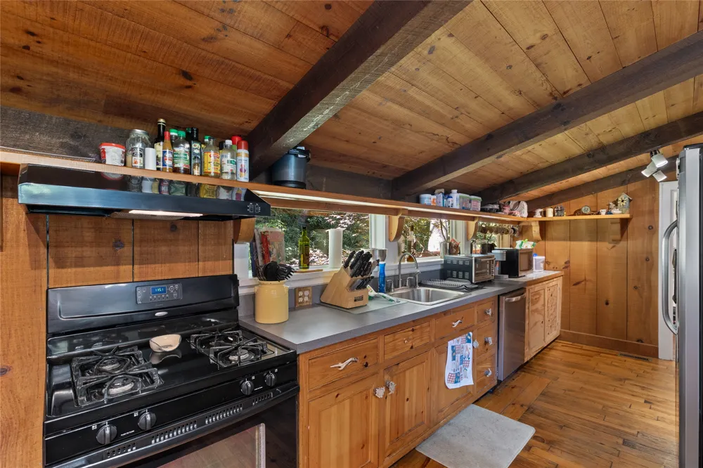 87 Buck Creek Church Road Highlands, NC 28741