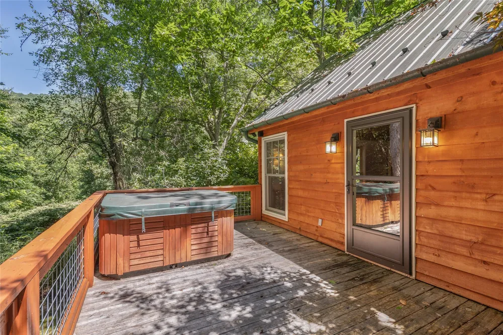 87 Buck Creek Church Road Highlands, NC 28741