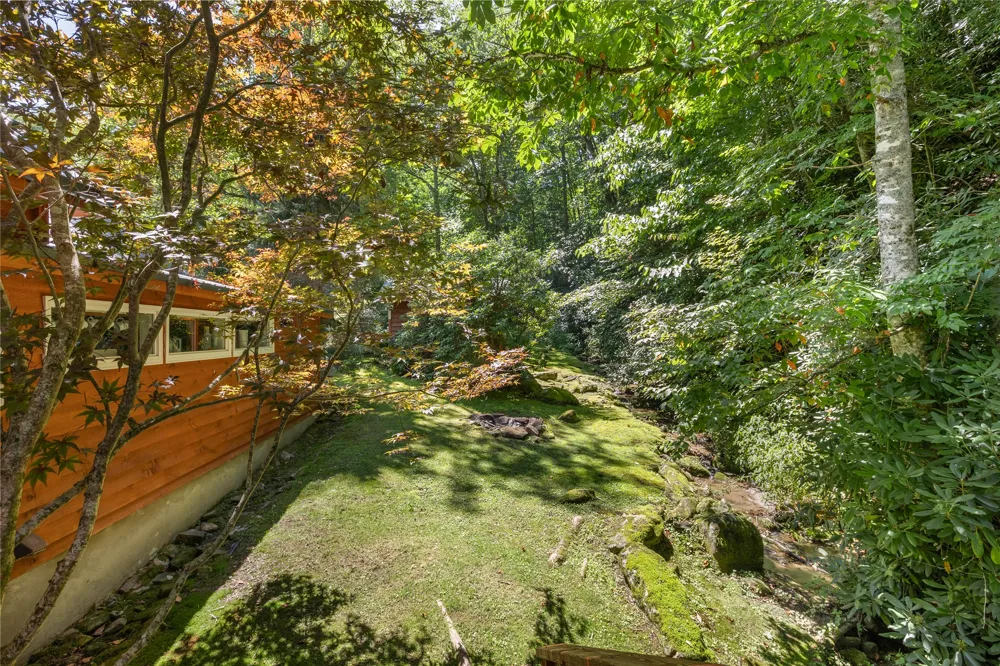 87 Buck Creek Church Road Highlands, NC 28741